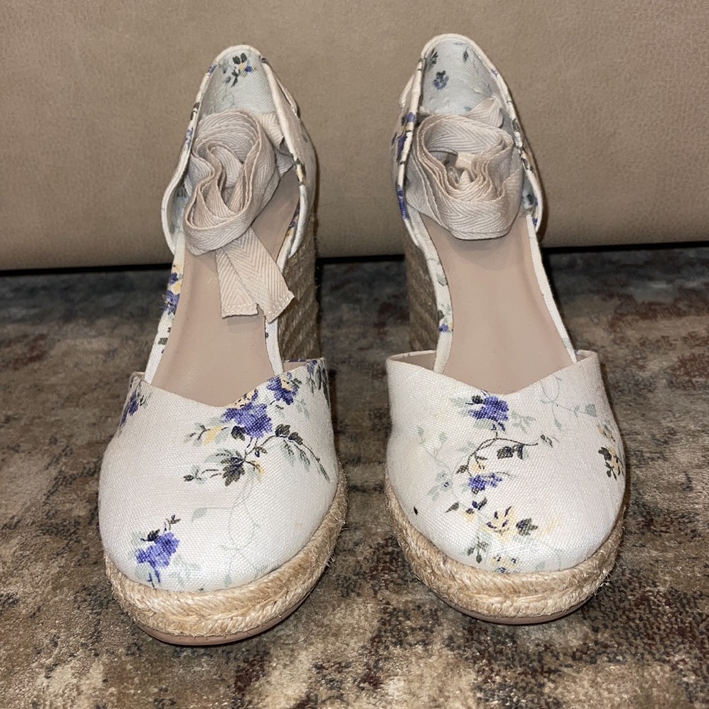 Reformation White Floral Espadrille Wedge with Ankle Wrap - Picture 5 of 11